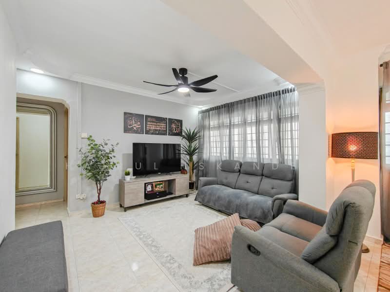 115 Rivervale Walk, 115 Rivervale Walk, 3 Bedrooms, 1,076 sqft, HDB Flat For Sale, by Hairul Iskander, 500185240 - Living Room - PropertyGuru.com.sg