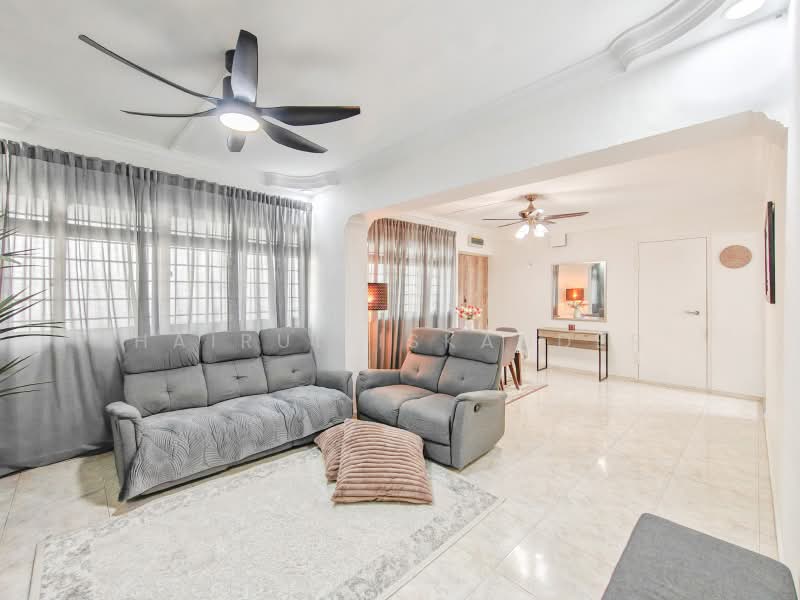 115 Rivervale Walk, 115 Rivervale Walk, 3 Bedrooms, 1,076 sqft, HDB Flat For Sale, by Hairul Iskander, 500185240 - Living Room - PropertyGuru.com.sg
