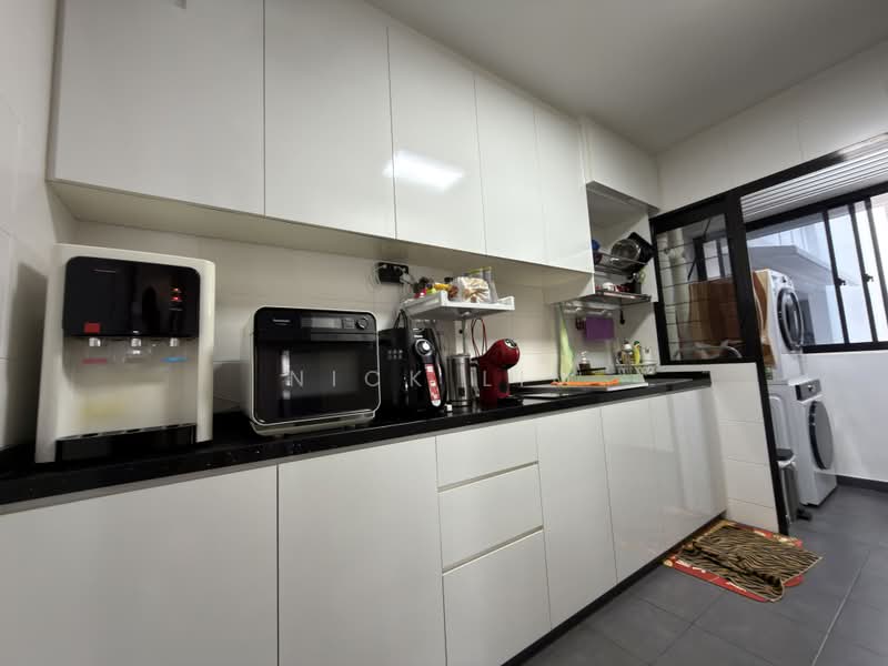 258A Punggol Field, 258A Punggol Field, 3 Bedrooms, 1,001 sqft, HDB Flat For Sale, by Nick Lim, 500185244 - Kitchen - PropertyGuru.com.sg