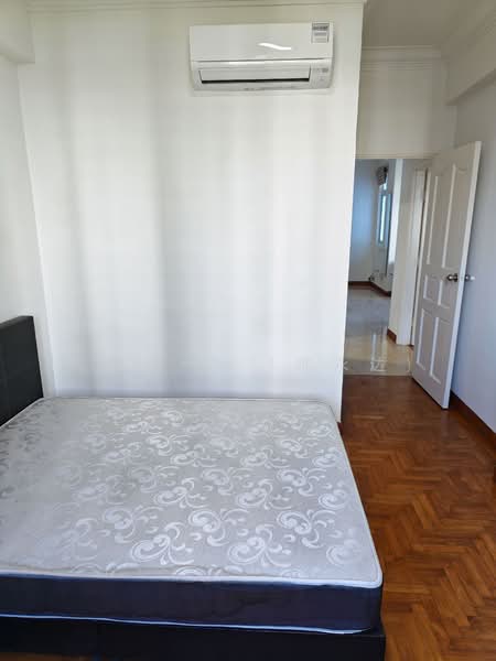 La Crystal, 160 Killiney Road, 2 Bedrooms, 915 sqft, Condominium For Sale, by YT Tan (陈永达), 500185245 - PropertyGuru.com.sg