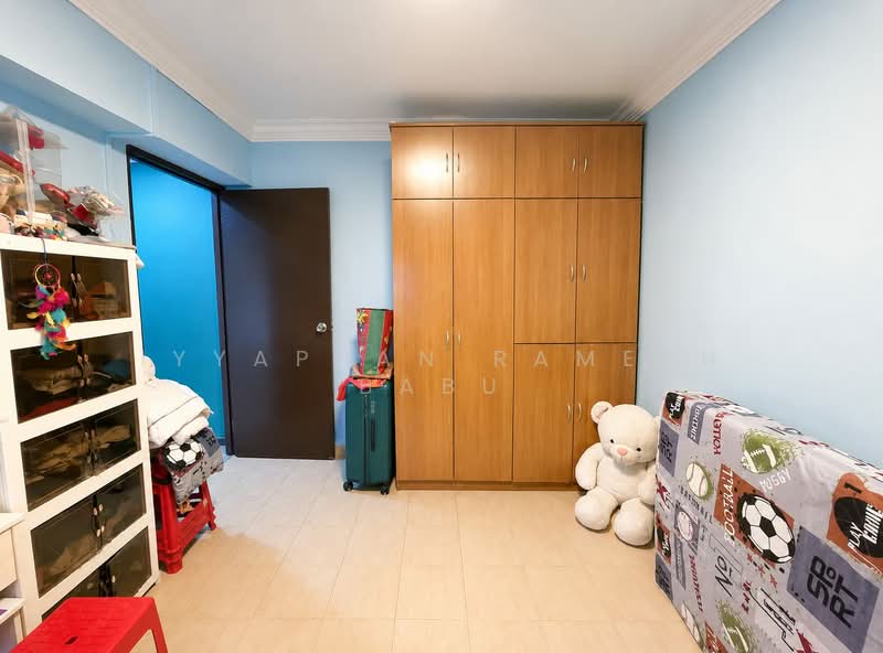 648D Jurong West Street 61, 648D Jurong West Street 61, 3 Bedrooms, 979 sqft, HDB Flat For Sale, by Iyyappan Ramesh Babu, 500185249 - Bedroom - PropertyGuru.com.sg