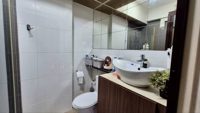 332A Anchorvale Link, 332A Anchorvale Link, 3 Bedrooms, 990 sqft, HDB Flat For Sale, by Shashi Nair, 500185259 - Bathroom - PropertyGuru.com.sg