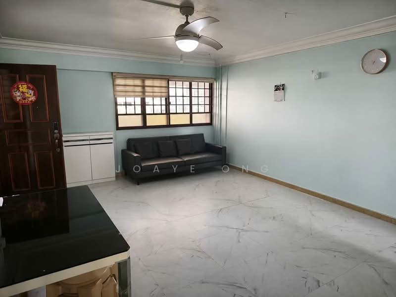 324 Clementi Avenue 5, 324 Clementi Avenue 5, 3 Bedrooms, 990 sqft, HDB Flat For Sale, by Joaye Ong, 500185271 - Living Room - PropertyGuru.com.sg