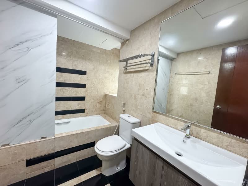 The Warren, 37 Choa Chu Kang Loop, 2 Bedrooms, 1,044 sqft, Apartment For Rent, by TJIO TECK, 500185274 - Bathroom - PropertyGuru.com.sg