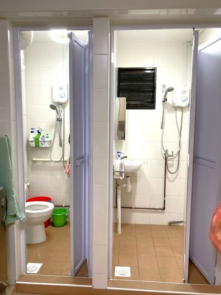 108 Serangoon North Avenue 1, 108 Serangoon North Avenue 1, Room Rental, 120 sqft, HDB Flat For Rent, by Steven Choo, 500185278 - Bathroom - PropertyGuru.com.sg