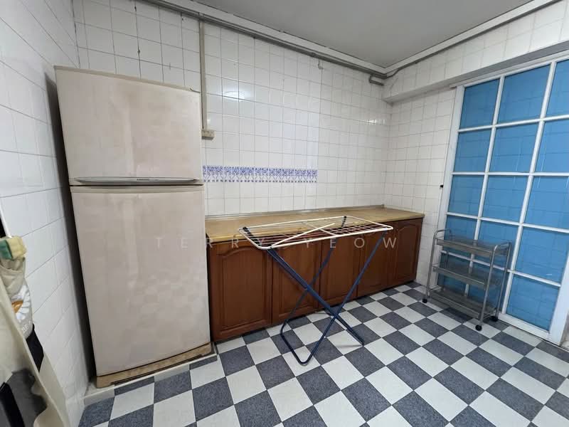 773 Woodlands Drive 60, 773 Woodlands Drive 60, 3 Bedrooms, 990 sqft, HDB Flat For Sale, by Terry Yeow, 500185280 - Kitchen - PropertyGuru.com.sg