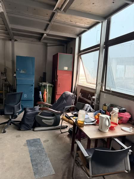 Woodlands Industrial Xchange, 71 Woodlands Avenue 10, 1,722 sqft, Factory / Workshop (B2) For Rent, by Rina Royale Tan, 500185283 - Interior - CommercialGuru.com.sg