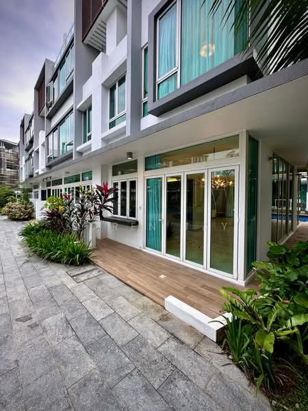 Cabana, 77 Sunrise Terrace, 4 Bedrooms, 3,122 sqft, Cluster House For Sale, by Daren Tay, 500185284 - Exterior - PropertyGuru.com.sg