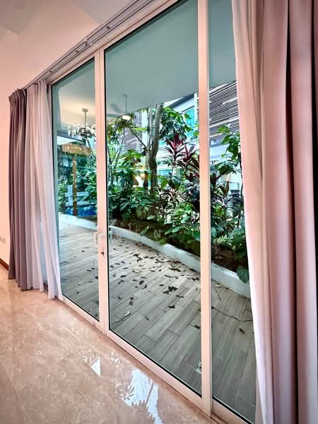 Cabana, 77 Sunrise Terrace, 4 Bedrooms, 3,122 sqft, Cluster House For Sale, by Daren Tay, 500185284 - Yard - PropertyGuru.com.sg