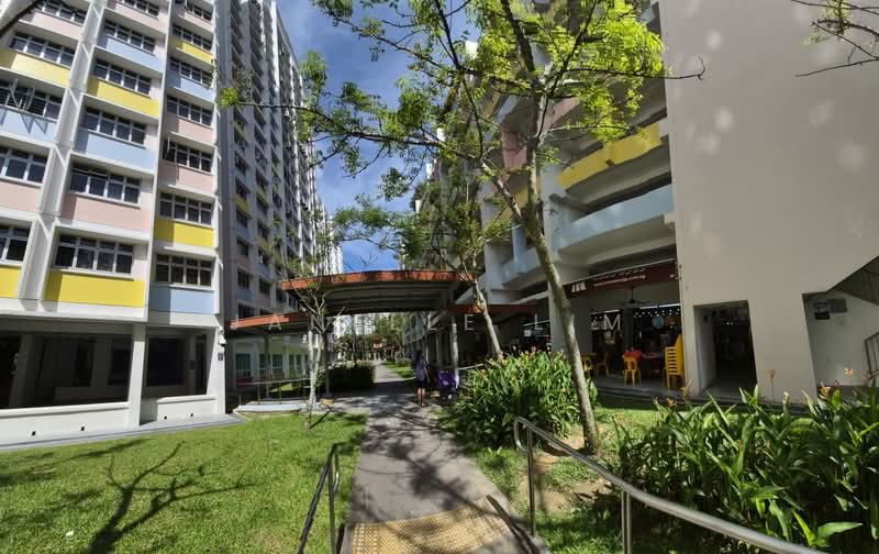 812A Choa Chu Kang Avenue 7, 812A Choa Chu Kang Avenue 7, Room Rental, 120 sqft, HDB Flat For Rent, by Janelle Lim, 500185293 - Exterior - PropertyGuru.com.sg