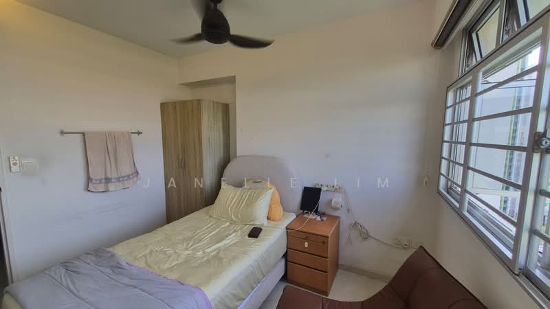812A Choa Chu Kang Avenue 7, 812A Choa Chu Kang Avenue 7, Room Rental, 120 sqft, HDB Flat For Rent, by Janelle Lim, 500185293 - Bedroom - PropertyGuru.com.sg