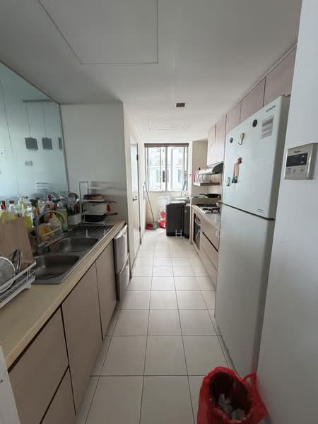 La Casa, 66 Woodlands Drive 16, 3 Bedrooms, 980 sqft, Condominium For Sale, by Lin Shao, 500185299 - Kitchen - PropertyGuru.com.sg