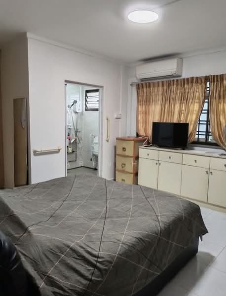 880 Woodlands Street 82, 880 Woodlands Street 82, 3 Bedrooms, 1,130 sqft, HDB Flat For Sale, by Jaren Hoo, 500185303 - Bedroom - PropertyGuru.com.sg