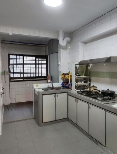 880 Woodlands Street 82, 880 Woodlands Street 82, 3 Bedrooms, 1,130 sqft, HDB Flat For Sale, by Jaren Hoo, 500185303 - Kitchen - PropertyGuru.com.sg