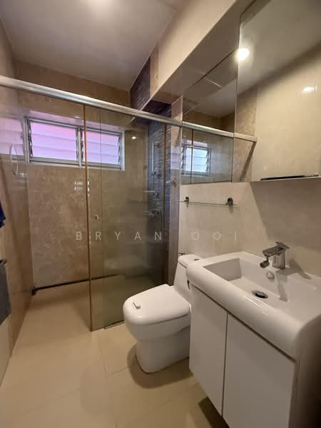 444 Sin Ming Avenue, 444 Sin Ming Avenue, 4 Bedrooms, 1,292 sqft, HDB Flat For Sale, by Bryan Ooi, 500185315 - Bathroom - PropertyGuru.com.sg