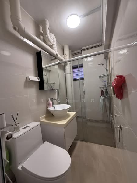 444 Sin Ming Avenue, 444 Sin Ming Avenue, 4 Bedrooms, 1,292 sqft, HDB Flat For Sale, by Bryan Ooi, 500185315 - Bathroom - PropertyGuru.com.sg