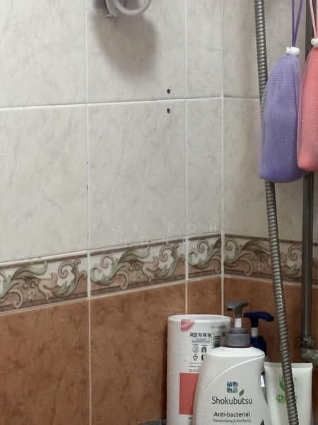 181 Yung Sheng Road, 181 Yung Sheng Road, 3 Bedrooms, 1,249 sqft, HDB Flat For Sale, by Kok Poh Hong, 500185317 - Bathroom - PropertyGuru.com.sg