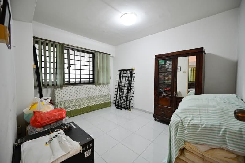 569 Pasir Ris Street 51, 569 Pasir Ris Street 51, 3 Bedrooms, 1,323 sqft, HDB Flat For Sale, by Desmond Tan, 500185328 - Bedroom - PropertyGuru.com.sg