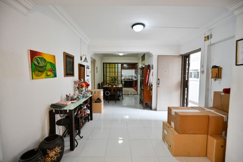 569 Pasir Ris Street 51, 569 Pasir Ris Street 51, 3 Bedrooms, 1,323 sqft, HDB Flat For Sale, by Desmond Tan, 500185328 - Living Room - PropertyGuru.com.sg