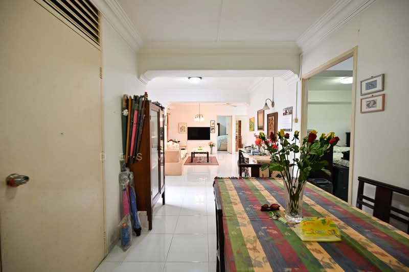 569 Pasir Ris Street 51, 569 Pasir Ris Street 51, 3 Bedrooms, 1,323 sqft, HDB Flat For Sale, by Desmond Tan, 500185328 - Living Room - PropertyGuru.com.sg