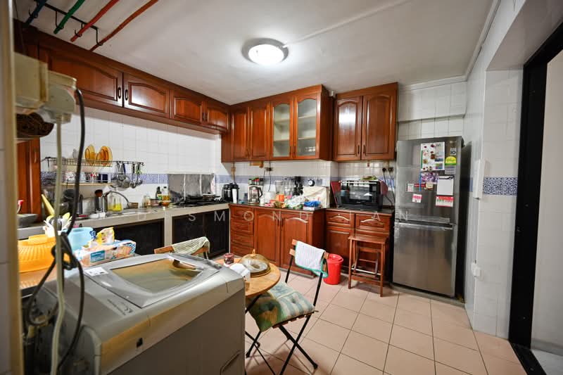 569 Pasir Ris Street 51, 569 Pasir Ris Street 51, 3 Bedrooms, 1,323 sqft, HDB Flat For Sale, by Desmond Tan, 500185328 - Kitchen - PropertyGuru.com.sg