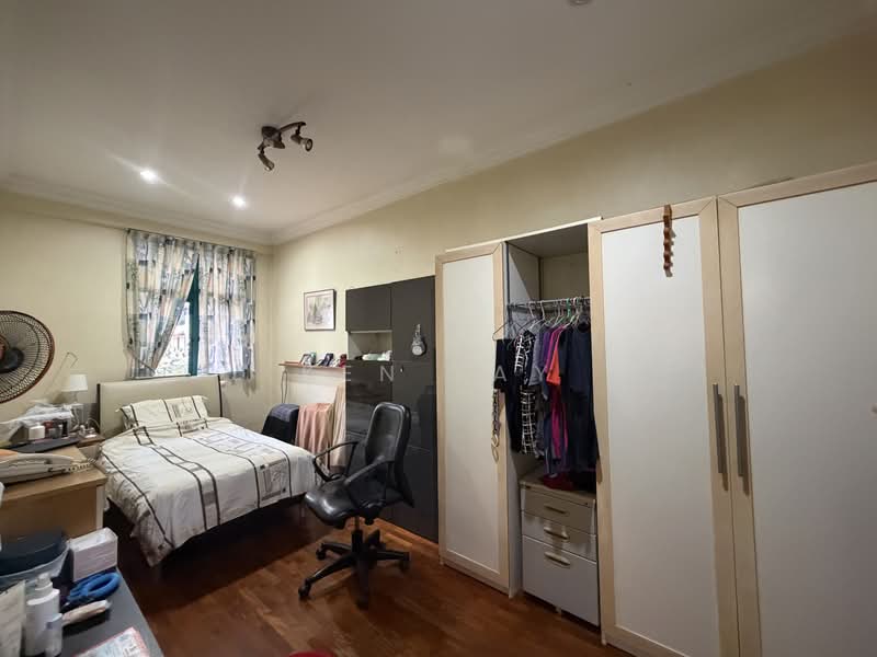 Corporation Semi D, Coporation Road, 7 Bedrooms, 2,346 sqft, Semi-Detached House For Sale, by Ken Tay, 500185336 - Bedroom - PropertyGuru.com.sg
