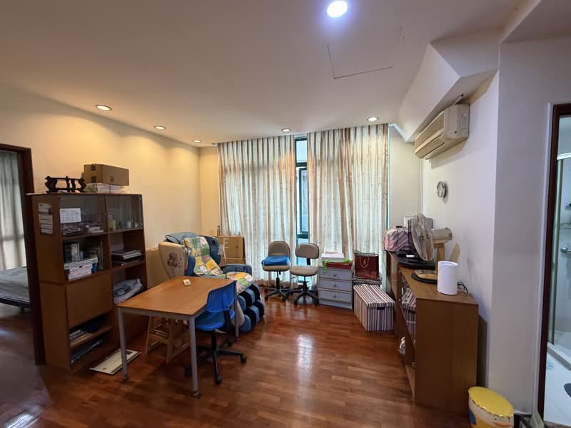 Corporation Semi D, Coporation Road, 7 Bedrooms, 2,346 sqft, Semi-Detached House For Sale, by Ken Tay, 500185336 - Living Room - PropertyGuru.com.sg