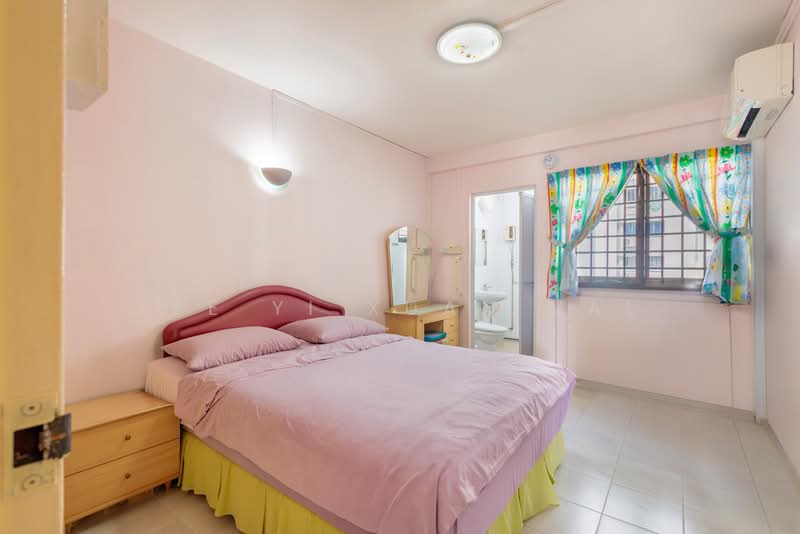 637 Hougang Avenue 8, 637 Hougang Avenue 8, 3 Bedrooms, 904 sqft, HDB Flat For Sale, by Lee Yi Xuan Val, 500185353 - Bedroom - PropertyGuru.com.sg