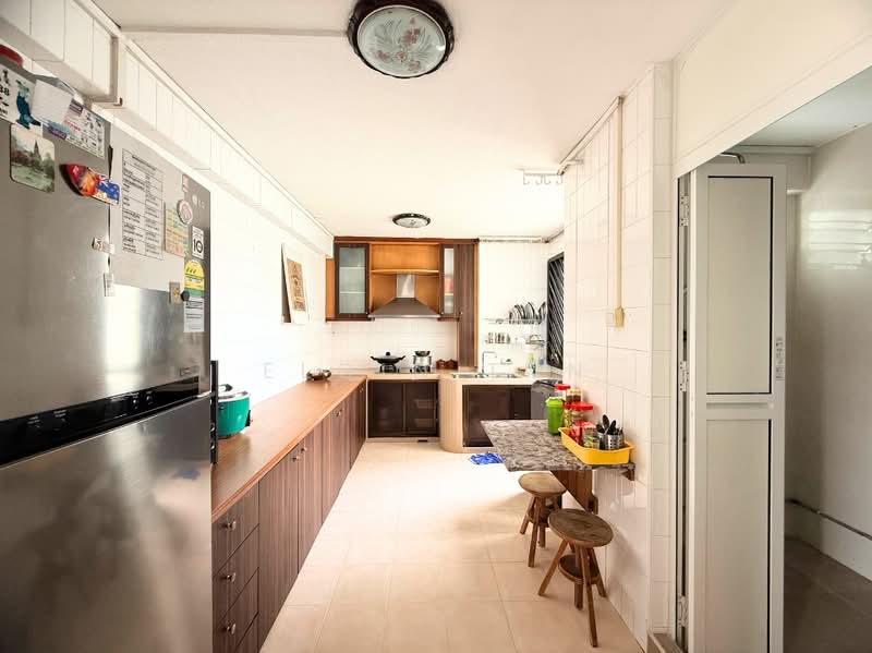 367 Yishun Ring Road, 367 Yishun Ring Road, 4 Bedrooms, 1,302 sqft, HDB Flat For Sale, by Elgin Tan, 500185357 - Kitchen - PropertyGuru.com.sg
