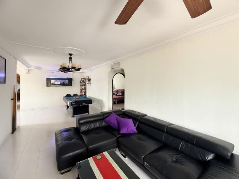 367 Yishun Ring Road, 367 Yishun Ring Road, 4 Bedrooms, 1,302 sqft, HDB Flat For Sale, by Elgin Tan, 500185357 - Living Room - PropertyGuru.com.sg