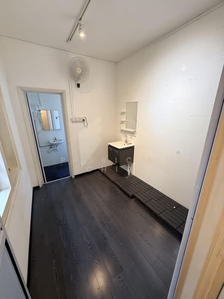 Trengganu Street, Trengganu Street, 785 sqft, Office For Rent, by Patricia Chia, 500185358 - Bathroom - CommercialGuru.com.sg