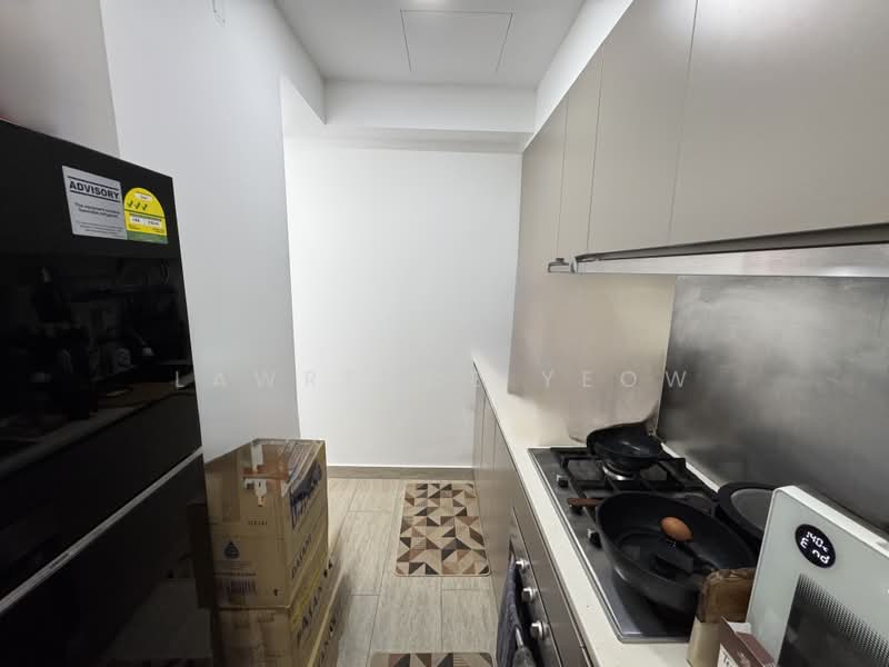 Waterwoods, 25 Punggol Field Walk, 3 Bedrooms, 1,044 sqft, Executive Condominium For Sale, by Lawrence Yeow, 500185360 - Kitchen - PropertyGuru.com.sg