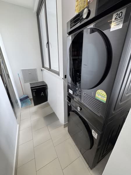 Waterwoods, 25 Punggol Field Walk, 3 Bedrooms, 1,044 sqft, Executive Condominium For Sale, by Lawrence Yeow, 500185360 - Balcony - PropertyGuru.com.sg