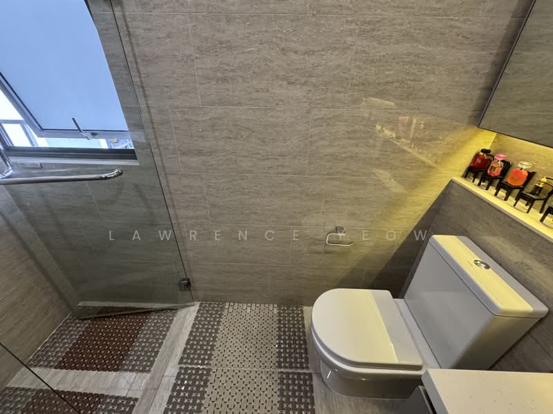Waterwoods, 25 Punggol Field Walk, 3 Bedrooms, 1,044 sqft, Executive Condominium For Sale, by Lawrence Yeow, 500185360 - Bathroom - PropertyGuru.com.sg