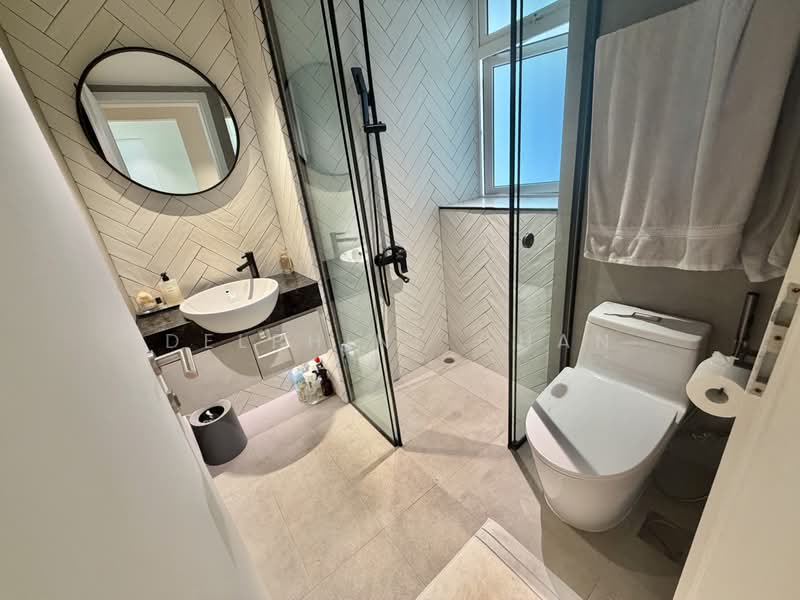 Savannah Condopark, 53 Simei Rise, 3 Bedrooms, 1,227 sqft, Condominium For Sale, by Delphine Chan, 500185365 - Bathroom - PropertyGuru.com.sg