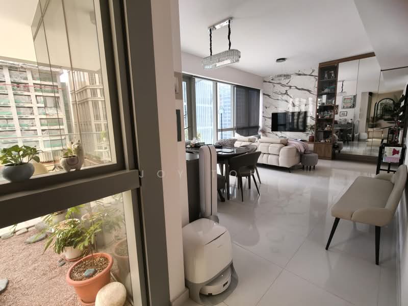 One Shenton, 1 Shenton Way, Room Rental, 94 sqft, Condominium For Rent, by Joy Toh, 500185375 - Living Room - PropertyGuru.com.sg