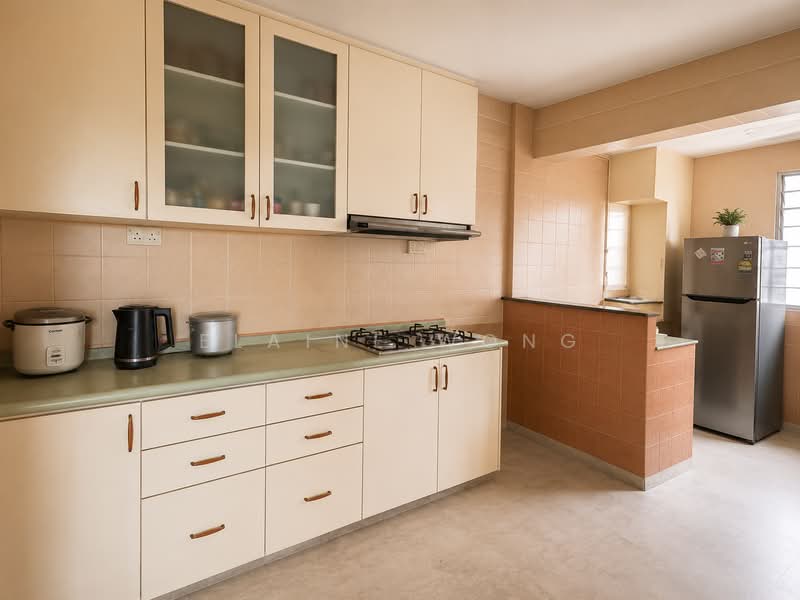 460 Ang Mo Kio Avenue 10, 460 Ang Mo Kio Avenue 10, 3 Bedrooms, 1,291 sqft, HDB Flat For Sale, by Elaine Wong, 500185383 - Kitchen - PropertyGuru.com.sg