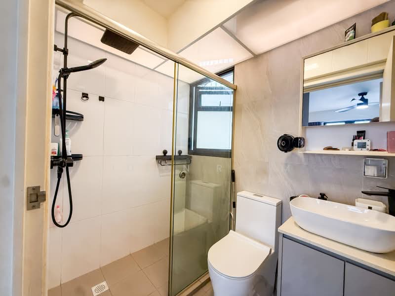 118A Alkaff Crescent, 118A Alkaff Crescent, 2 Bedrooms, 732 sqft, HDB Flat For Sale, by Gideon R Sim, 500185386 - Bathroom - PropertyGuru.com.sg