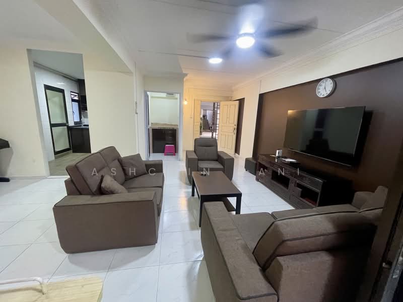 760 Woodlands Avenue 6, 760 Woodlands Avenue 6, 4 Bedrooms, 1,313 sqft, HDB Flat For Sale, by Ashcvin Mani, 500185391 - Living Room - PropertyGuru.com.sg