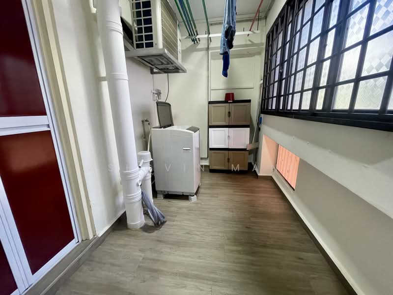 760 Woodlands Avenue 6, 760 Woodlands Avenue 6, 4 Bedrooms, 1,313 sqft, HDB Flat For Sale, by Ashcvin Mani, 500185391 - Service Balcony - PropertyGuru.com.sg