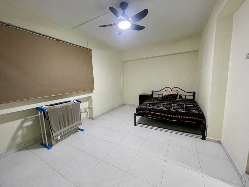 760 Woodlands Avenue 6, 760 Woodlands Avenue 6, 4 Bedrooms, 1,313 sqft, HDB Flat For Sale, by Ashcvin Mani, 500185391 - Bedroom - PropertyGuru.com.sg