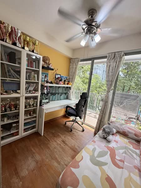 FLO Residence, Punggol Field Walk, 4 Bedrooms, 1,227 sqft, Condominium For Sale, by Jerry Loh, 500185397 - Bedroom - PropertyGuru.com.sg