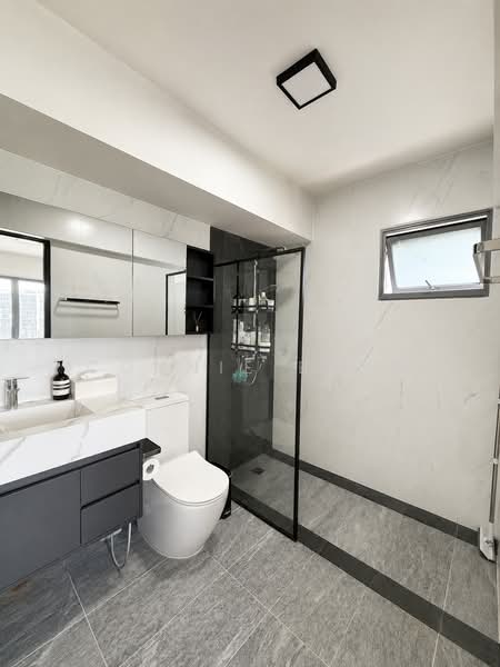 519B Tampines Central 8, 519B Tampines Central 8, 3 Bedrooms, 1,163 sqft, HDB Flat For Sale, by Connie Boey, 500185405 - Bathroom - PropertyGuru.com.sg