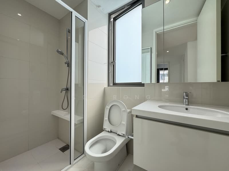 Sky Habitat, 7 Bishan Street 15, 3 Bedrooms, 1,216 sqft, Condominium For Sale, by Ada Rong, 500185416 - Bathroom - PropertyGuru.com.sg