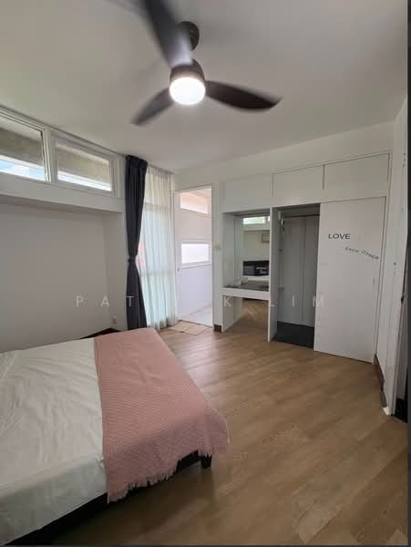 Starpoint, 319 Pasir Panjang Road, Room Rental, 400 sqft, Condominium For Rent, by Patrick Lim, 500185438 - Master Bedroom with ensuite Balcony - PropertyGuru.com.sg