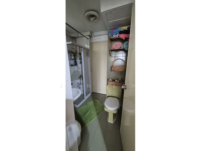 Hawaii Tower, 75 Meyer Road, 3 Bedrooms, 2,239 sqft, Condominium For Rent, by Jean Seah, 500185441 - Bathroom - PropertyGuru.com.sg