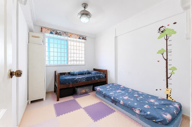 171 Yishun Avenue 7, 171 Yishun Avenue 7, 2 Bedrooms, 689 sqft, HDB Flat For Sale, by Zhang Yuchi, 500185443 - Common Bedroom - PropertyGuru.com.sg