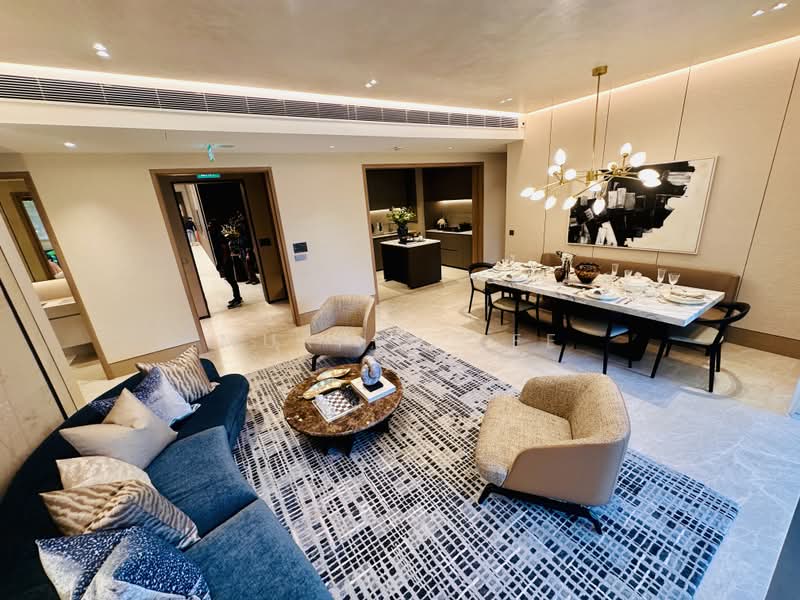 Aurea, 802 Beach Road, 4 Bedrooms, 1,798 sqft, Condominium For Sale, by Murphy Lee, 500185444 - Living Room - PropertyGuru.com.sg