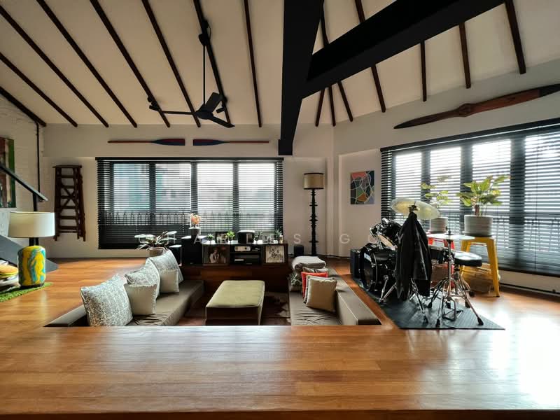 Swan Lake Ave, Swan Lake Avenue, 3 Bedrooms, 4,426 sqft, Shophouse For Sale, by Charles Goy, 500185452 - Living Room - PropertyGuru.com.sg