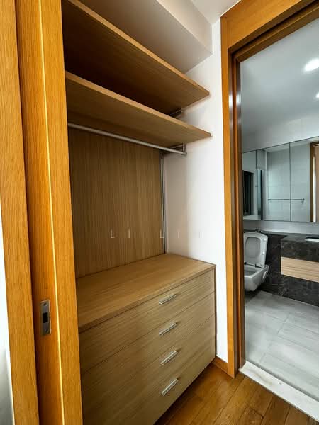 Concourse Skyline, 296 Beach Road, 2 Bedrooms, 1,098 sqft, Condominium For Rent, by Li Lin, 500185457 - Bathroom - PropertyGuru.com.sg